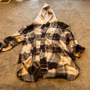 Plaid button down shirt American eagle size medium black, grey, white